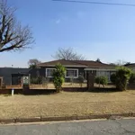 Rent 3 bedroom house in Roodepoort