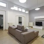 Rent 5 bedroom apartment of 140 m² in Milan