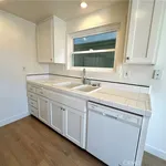 Rent 2 bedroom apartment of 99 m² in hermosa beach