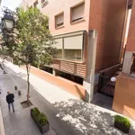 Rent 4 bedroom apartment of 100 m² in barcelona