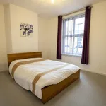 Rent 3 bedroom flat in West Midlands