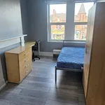 Rent 9 bedroom house in Leeds