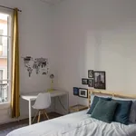 Rent a room of 200 m² in Barcelona