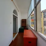 Rent 3 bedroom apartment of 220 m² in lisbon