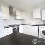 Rent 2 bedroom flat in Aberdeen