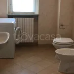 Affitto 2 camera appartamento di 60 m² in Almenno San Bartolomeo