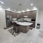 4 bedroom apartment of 3735 sq. ft in Pickering