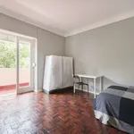 Rent a room in lisbon