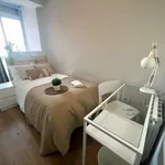 Rent a room of 132 m² in valencia