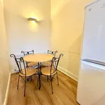 Rent 3 bedroom flat in Glasgow  West