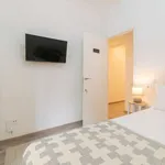 Rent a room of 80 m² in barcelona