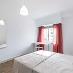 Rent a room of 160 m² in valencia