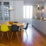 Rent 3 bedroom apartment of 115 m² in Porto