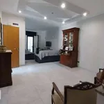 Rent 5 bedroom house of 180 m² in Bari