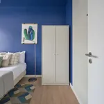 Rent a room in lisbon