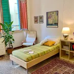 Rent 3 bedroom apartment of 120 m² in florence