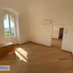 Rent 3 bedroom house of 169 m² in Bari