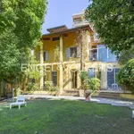 Rent 8 bedroom house of 352 m² in Roma