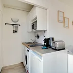 Rent 1 bedroom apartment of 15 m² in Paris