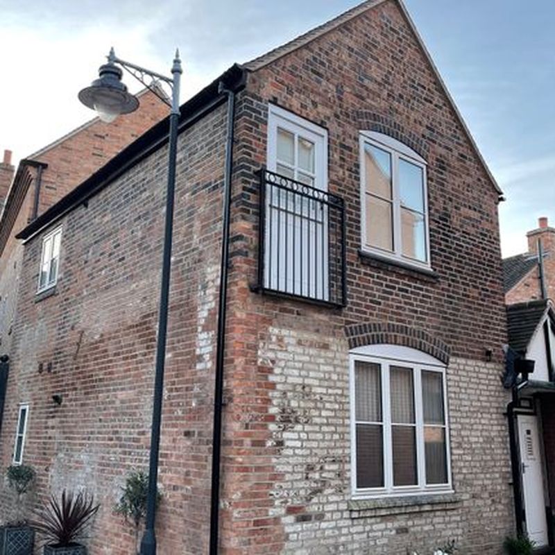 Flat to rent in Church Street, Atherstone CV9 Whittington
