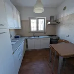 Rent 4 bedroom house of 85 m² in Roma