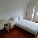 Rent a room in lisbon