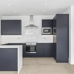 Rent 5 bedroom house in Enfield