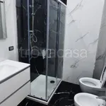 Rent 2 bedroom apartment of 75 m² in Napoli