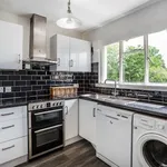 Maisonette to rent in Pollards Oak Road, Hurst Green, Oxted RH8