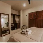 Rent 3 bedroom house of 237 m² in Mérida