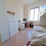 Rent 4 bedroom apartment of 80 m² in Roma