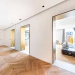 Rent 4 bedroom apartment of 270 m² in Paris