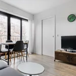 Rent 2 bedroom apartment of 32 m² in Paris