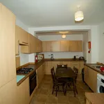 Rent 5 bedroom house in Wales