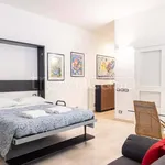 Rent 1 bedroom apartment of 47 m² in Milano