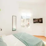 Rent a room of 143 m² in Valencia