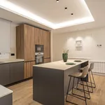 Rent 4 bedroom apartment of 117 m² in Madrid