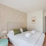 Rent 3 bedroom apartment of 1335 m² in Paris