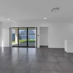 Rent 4 bedroom house in Baldivis