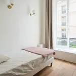 Rent 5 bedroom apartment of 65 m² in Paris