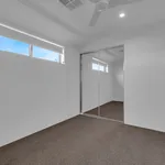 Rent 4 bedroom house in Baldivis