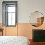 Rent a room of 180 m² in Lisboa