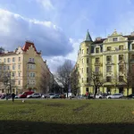 Pronajměte si 4 ložnic/e byt o rozloze 118 m² v Prague