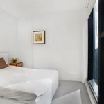 Rent 2 bedroom apartment in Melbourne