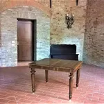 Rent 1 bedroom apartment of 90 m² in ferrara