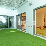 Rent 4 bedroom house of 210 m² in Βάρκιζα