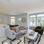 Rent 2 bedroom apartment of 89 m² in london