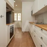 Rent 4 bedroom apartment of 116 m² in Lisbon