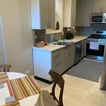 Rent 2 bedroom apartment in Ravenswood