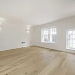 Rent 3 bedroom flat in London